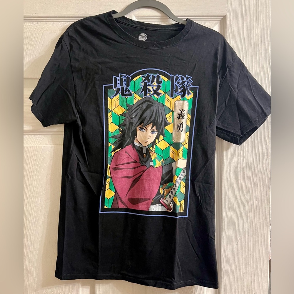 Japanese Anime Demon Slayer Giyu Tomioka Men’s Medium Black Shirt Hot Topic